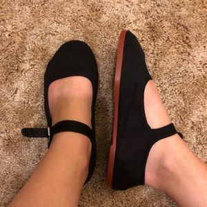 Black canvas flats